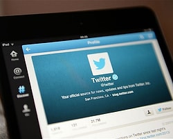 8. Yaşını Kutlayan Twitter'ın Sürprizi İlk Tweetinizi Görün