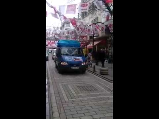 Çeşme-Şarköy'de Trakya Usulü Seçim Şarkısı