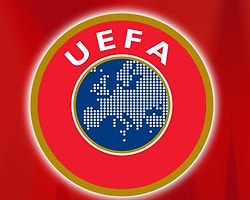 UEFA O Pankarta Cezayı Kesti!
