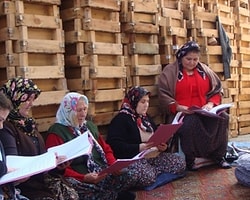 Arslanköy'ün Tiyatrocu Kadınları