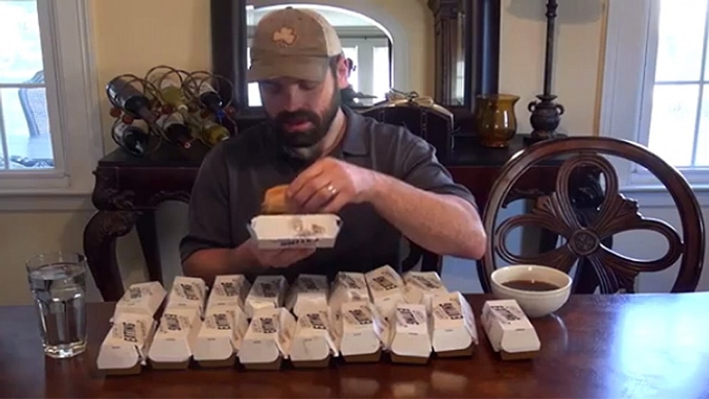 6 Dakikada 18 Waffle Yedi