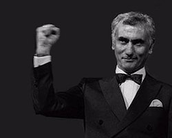 Yılmaz Güney Doğum Gününde Anılıyor