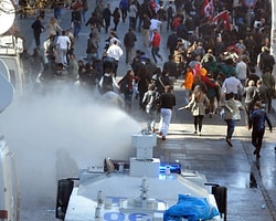 Times: 'Kayıp Oylar, Kesintiler Seçime Gölge Düşürdü'