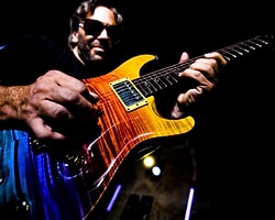Efsane Gitarist Meola 8 Mayıs'da Cemal Reşit Rey'de