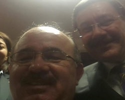 Melih Gökçek Ve Hüseyin Çelik Özgür Twitter'a Selfie İle Döndü