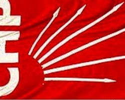 CHP Genel Başkan Yardımcısı Umut Oran, seçimler nedeniyle hükümet tarafından ertelenen zamların ardı ardına gelmeye başladığını belirterek, "Seçim bitti zam fırtınası başladı. Ekonomide temel girdi niteliğindeki enerji ürünlerine yapılan zamlar, zincirleme biçimde iğneden ipliğe tüm mal ve hizmetlerin fiyatına yansıyacak, ete, süte ve diğer nihai tüketim maddelerine yayılacak. Dalga dalga yayılacak zamlarla, enflasyon azacak" dedi.