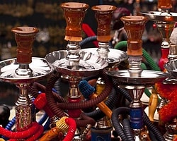 Tophane'deki Nargile Kafelere Yol Göründü