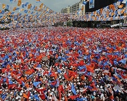 AKP İle Zamana Yayılmış Bir Halk ‘İhtilâli’ Yaşanıyor