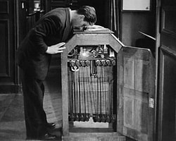 1894 Thomas Edison