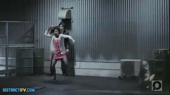 Tahammül Sınırlarını Zorlayan 20 Tuhaf Japon Reklamı