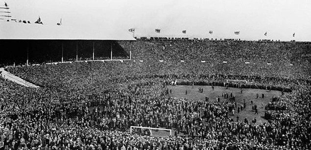 En fazla seyircinin izlediği bir Dünya Kupası maçı, 1950 Dünya Kupası finali oldu. Brezilya'nın Maracana Stadyumu'nda Brezilya ile Uruguay arasında oynanan final maçını toplam 199 bin 854 kişi izledi.