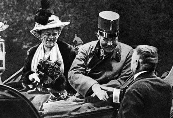 21. Arşidük Franz Ferdinand ve karısının, 1. Dünya Savaşı’nın başlangıcında rol oynayan suikaste kurban gittikleri gün, 1914