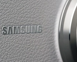 Galaxy S5 Zoom'un Fotoğrafları Yayınlandı