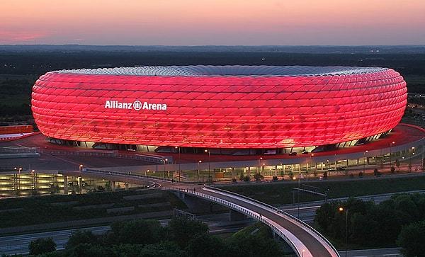 2. Allianz Arena - Almanya
