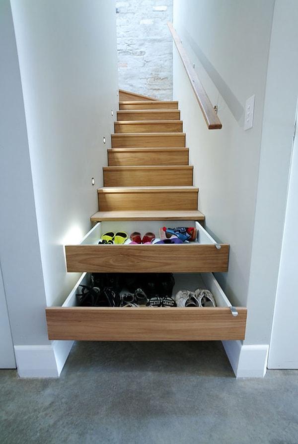 7.Merdivenlerden ayakkabı saklama yeri olarak kullanma