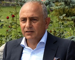 Hurma İstifa Etti