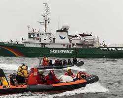 Greenpeace Üyelerine Polis Müdahalesi