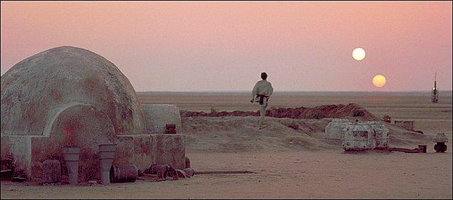 6. Tatooine gezegeninin adı, çekimlerin yapıldığı Tunus'un Tataouine şehrinden geliyor.
