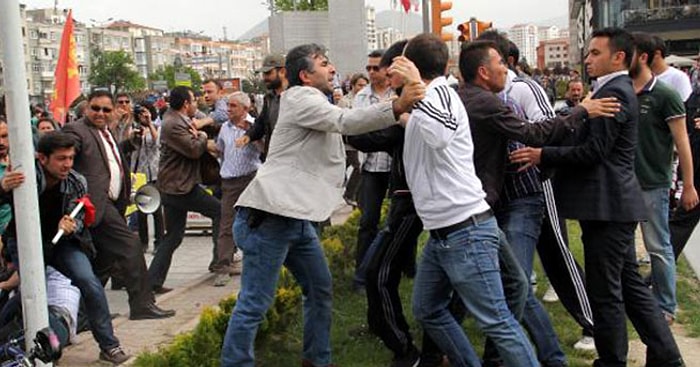 Deniz Gezmiş'i Anma Yürüyüşü Yapanlara Saldırı