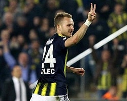 Kadlec Şampiyonluğun Tadını Çıkarıyor