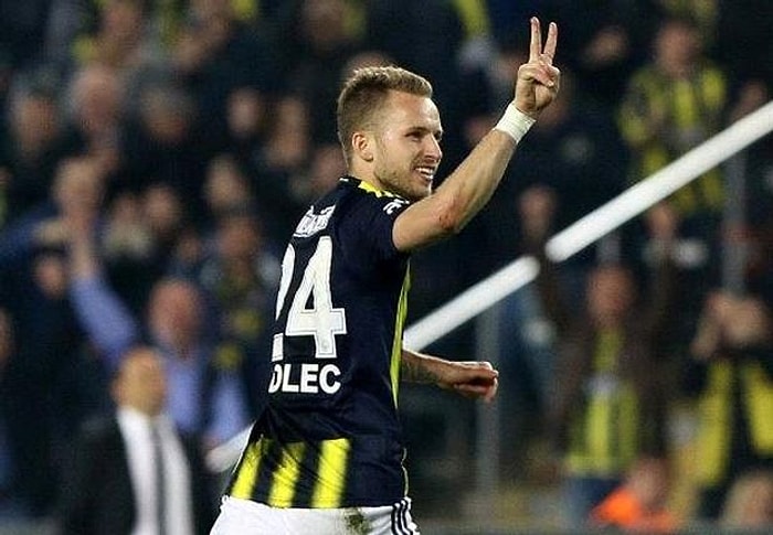 Kadlec Şampiyonluğun Tadını Çıkarıyor