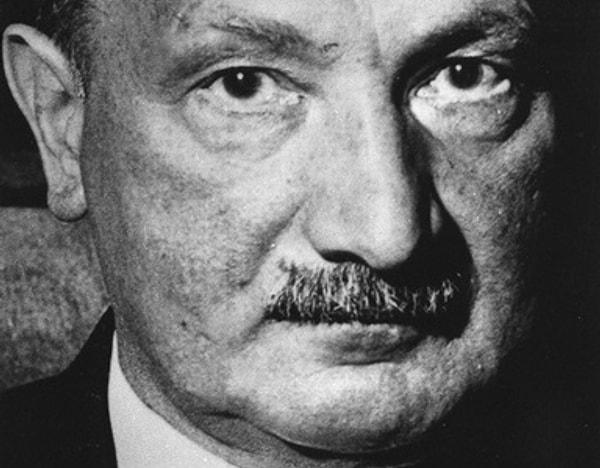 "Martin Heidegger" çıktı.