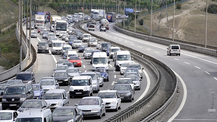 TEM'de 10 Kilometre Kuyruk Oluştu