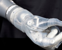 Zihinle Kontrol Edilen Robotik Kol