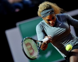 Serena Zorlanmadan Yarı Finalde