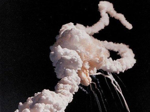 7. NASA'nın yolladığı Challenger uzay aracı hatalı parça yüzünden kalkış esnasında patladı