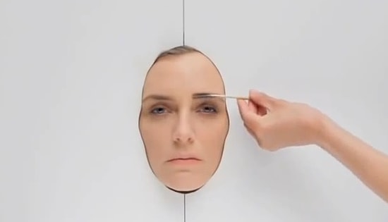 Bir Yıllık Makyaj Bir Saatte Yapılırsa