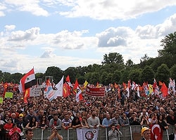 Köln Polisi 'Nazi' Sembollü Dövizlerle İlgili İnceleme Başlattı
