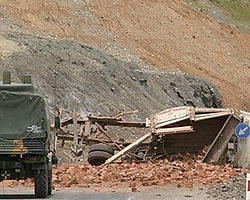 Şırnak'ta Mayın Patladı: 2 Yaralı!
