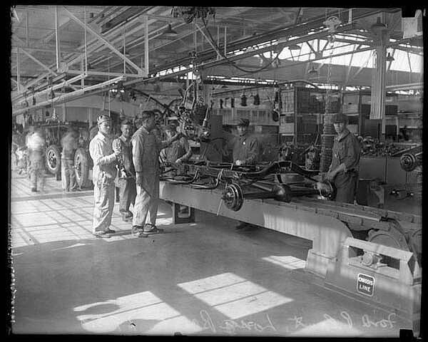 4. Amerika'daki ilk otomobil fabrikası, Ford (1926)