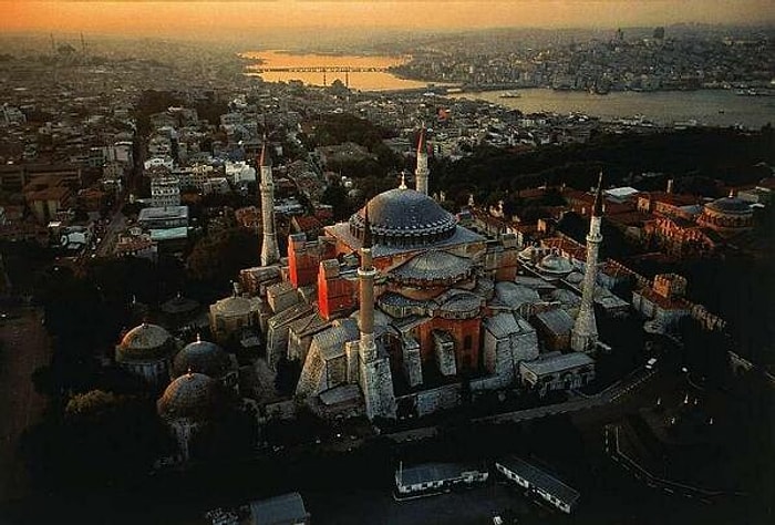 'Ayasofya Ortak Mirastır, Müze Kalmalı'