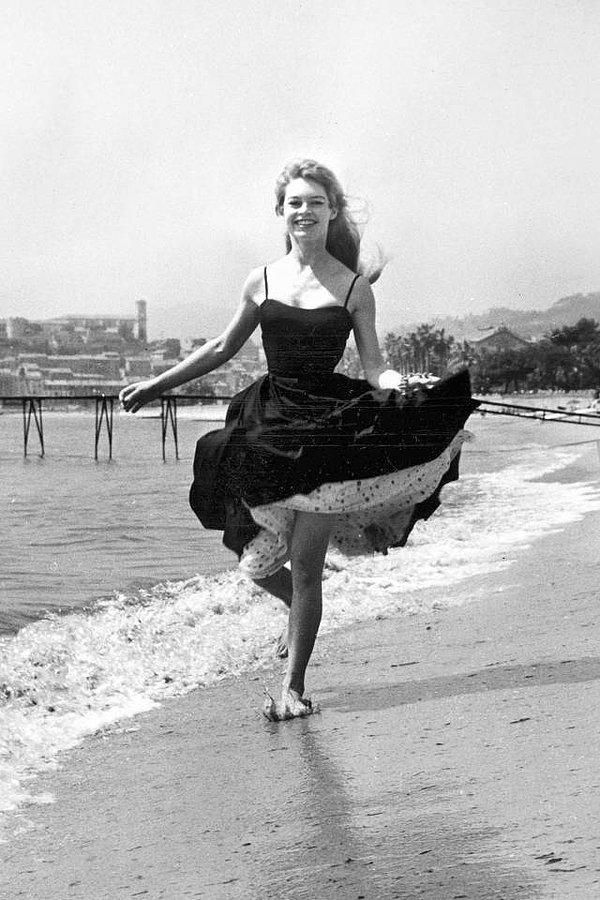 2-Brigitte Bardot /1956