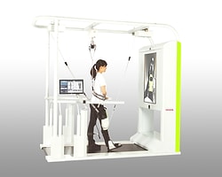 Toyota'nın Robotları Fizik Tedavisinde Kullanılacak
