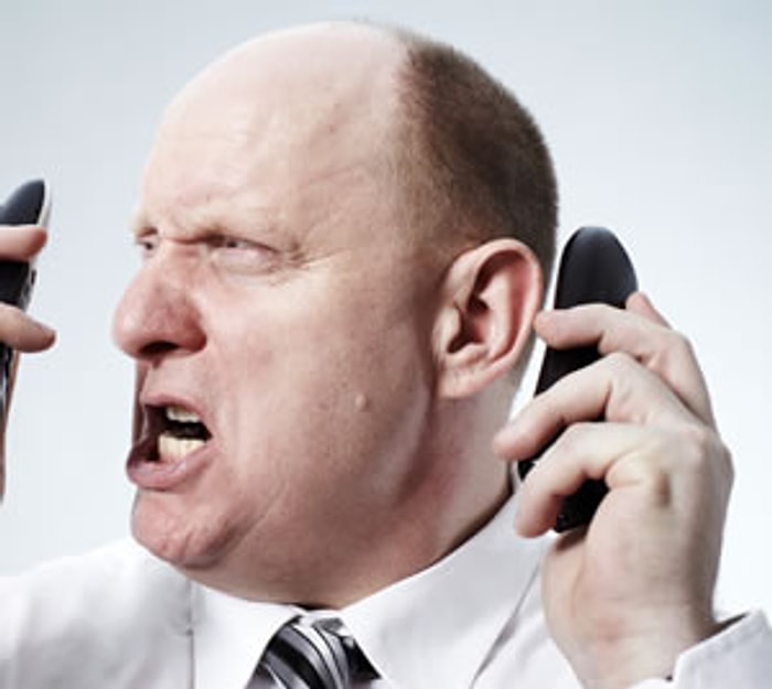 Cep Telefonu Saç Döküyor Mu?