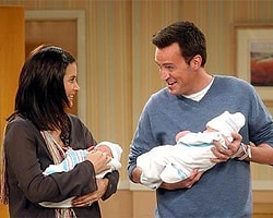 Monica ve Chandler'ın "Doğru" Çift Olduğunun 24 Kanıtı