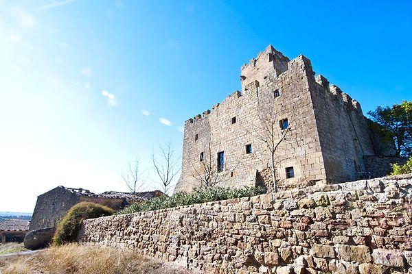 11th Century Castle, La Segarra, İspanya.
