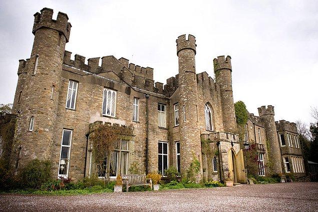 19th Century Castle, Cumbria, Birleşik Krallık.