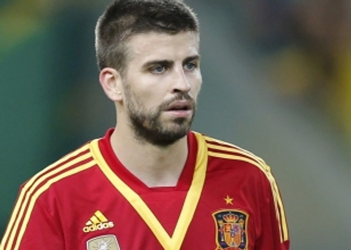 Pique Bombayı Patlattı! Fabregas...