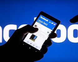Türkiye'de 25 Milyon Kişi Mobil Cihazıyla Facebook'a Giriyor