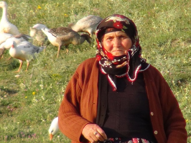 16. Anneanne başörtüsüdür babaanne türban