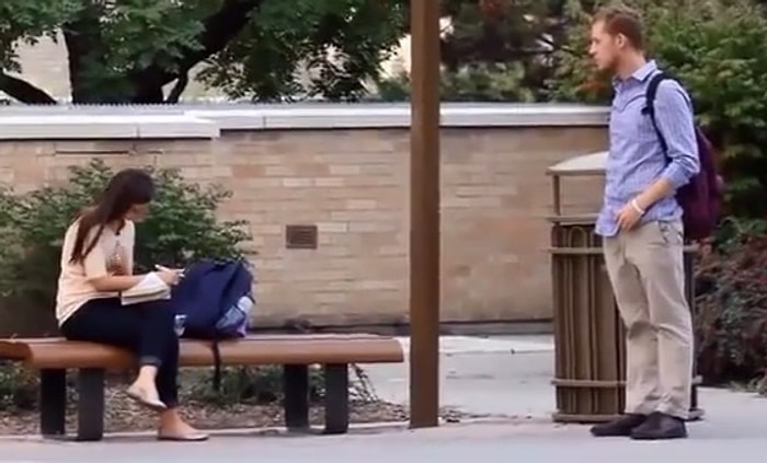 İnsanlara Yüksek Sesle İltifat Etmek (Türkçe Altyazılı)