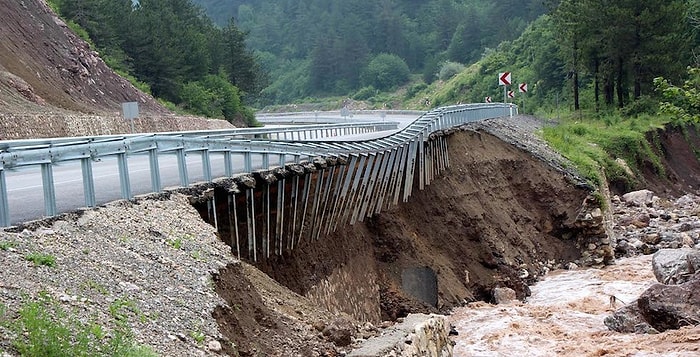 Bolu–Zonguldak Karayolu Sel Nedeniyle Ulaşıma Kapandı