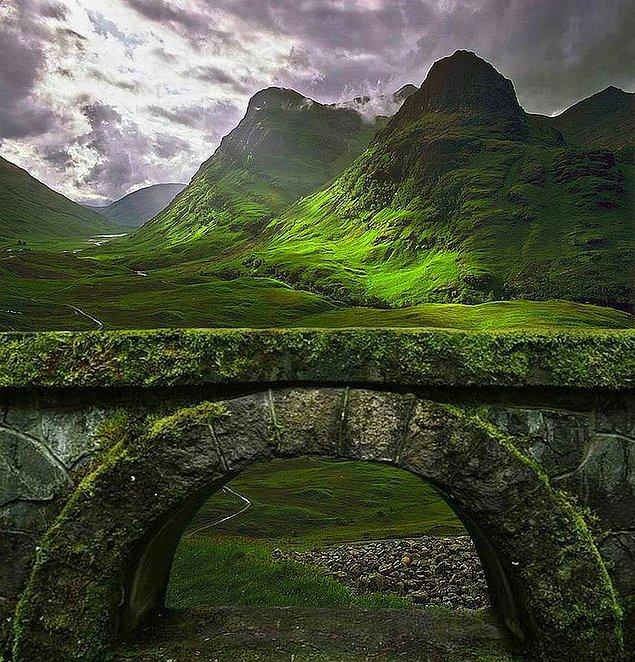 18. Mossy Arch - Glencoe, İskoçya