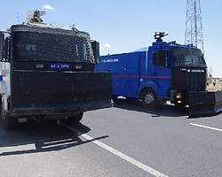 'Tarlalarımızı Sulayamıyoruz' Diyen Köylüler TOMA'yla Sulandı!
