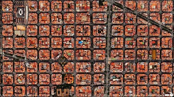 Barselona, İspanya Eixample İlçesi - 41°23′27″N 2°09′47″E