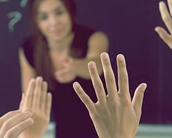 6 Öğretmen Arıyor: Bizi Kim İhbar Etti?
